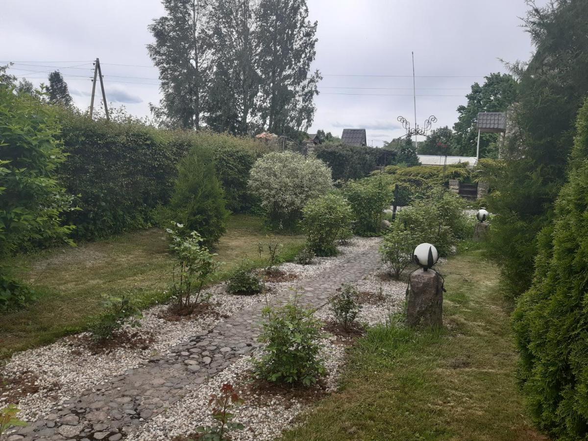 Viesu Nams "Laimes Pakavs" Hotell Straupe Eksteriør bilde