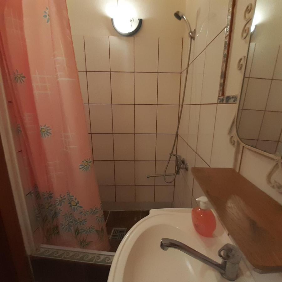 Viesu Nams "Laimes Pakavs" Hotell Straupe Eksteriør bilde