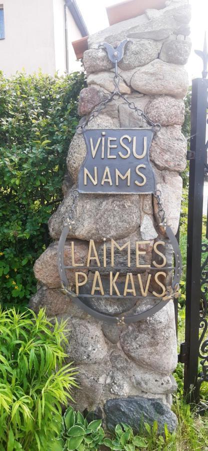 Viesu Nams "Laimes Pakavs" Hotell Straupe Eksteriør bilde
